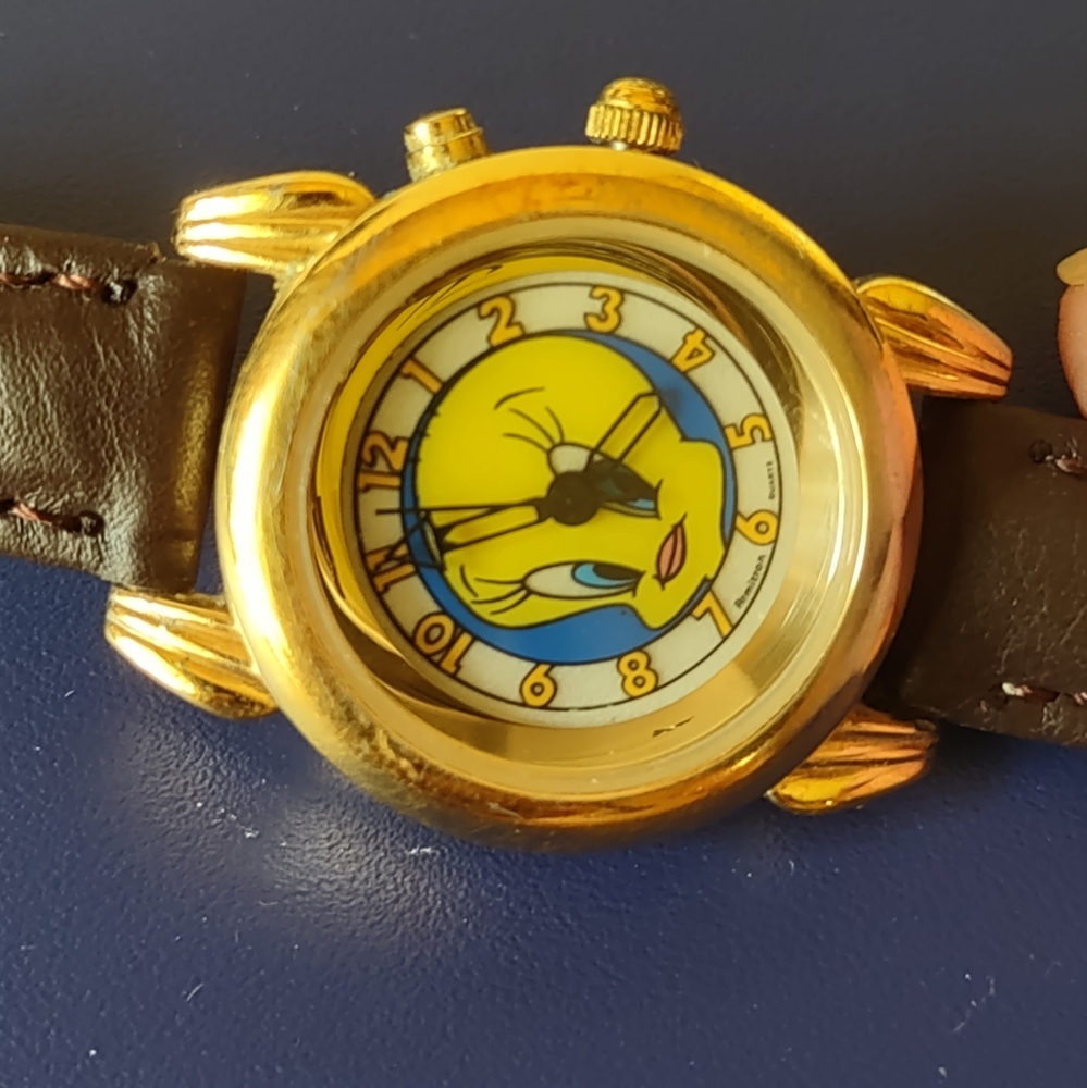 Vintage Tweety bird wrist watch - Picture 2 of 6